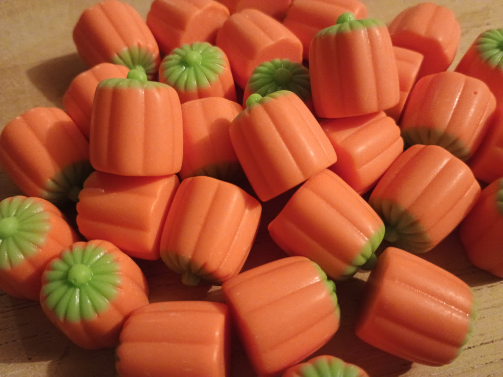 8pcs Halloween/Fall Cabochons - faux candy pumpkins