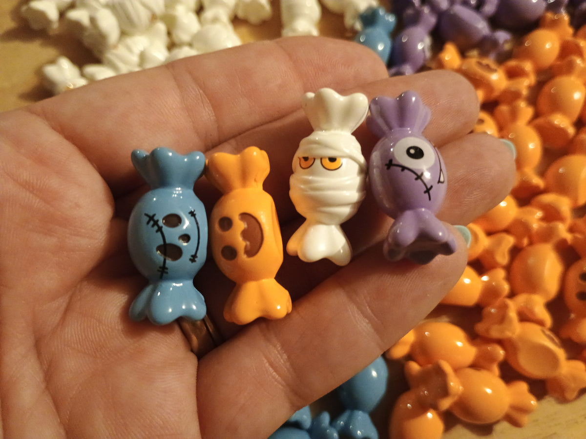 10pcs Halloween/Fall Cabochons - Skeleton & candies
