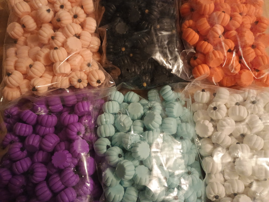 10pcs Halloween/Fall Cabochons - pumpkins