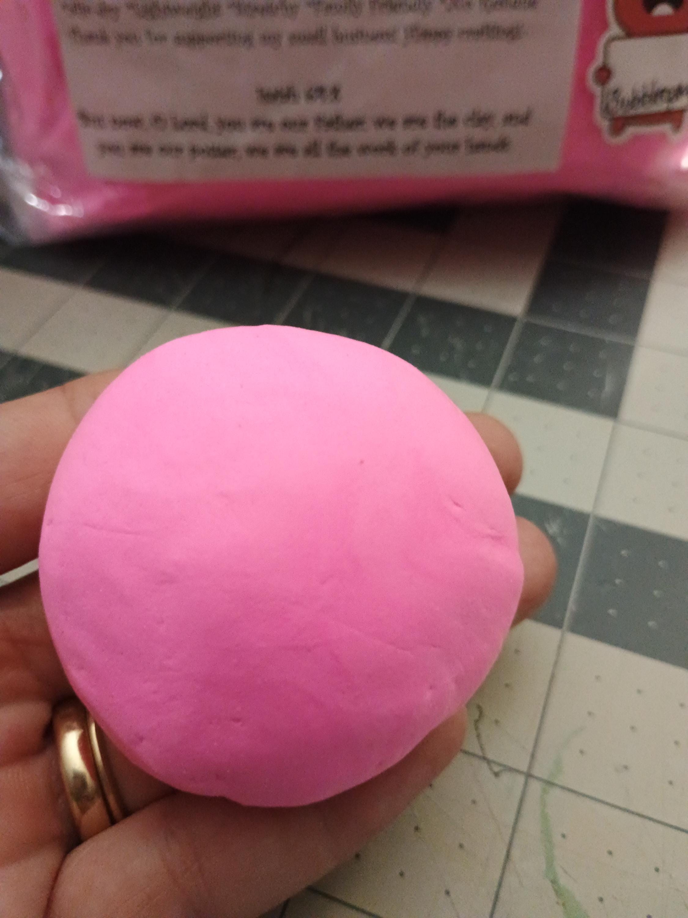 FIRM 500grams(1.1lbs) BUBBLEGUM air dry foam clay / Ribbon Branch Crafts