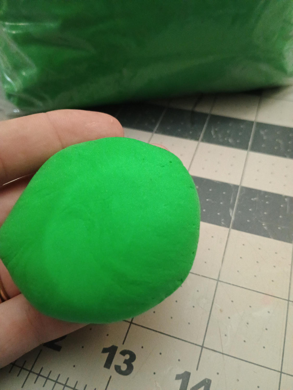 FIRM 1000grams (2.2 lbs) GREEN air dry foam clay / Ribbon Branch Crafts
