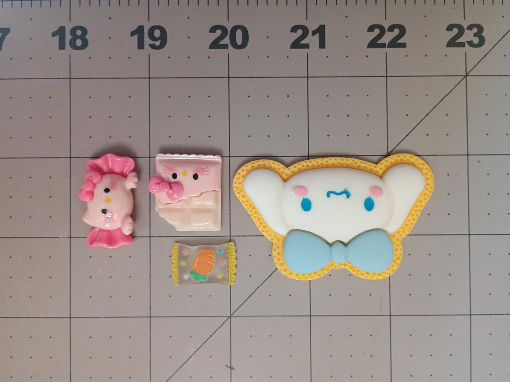 4pcs cabachons/ JUMBO kitty tart