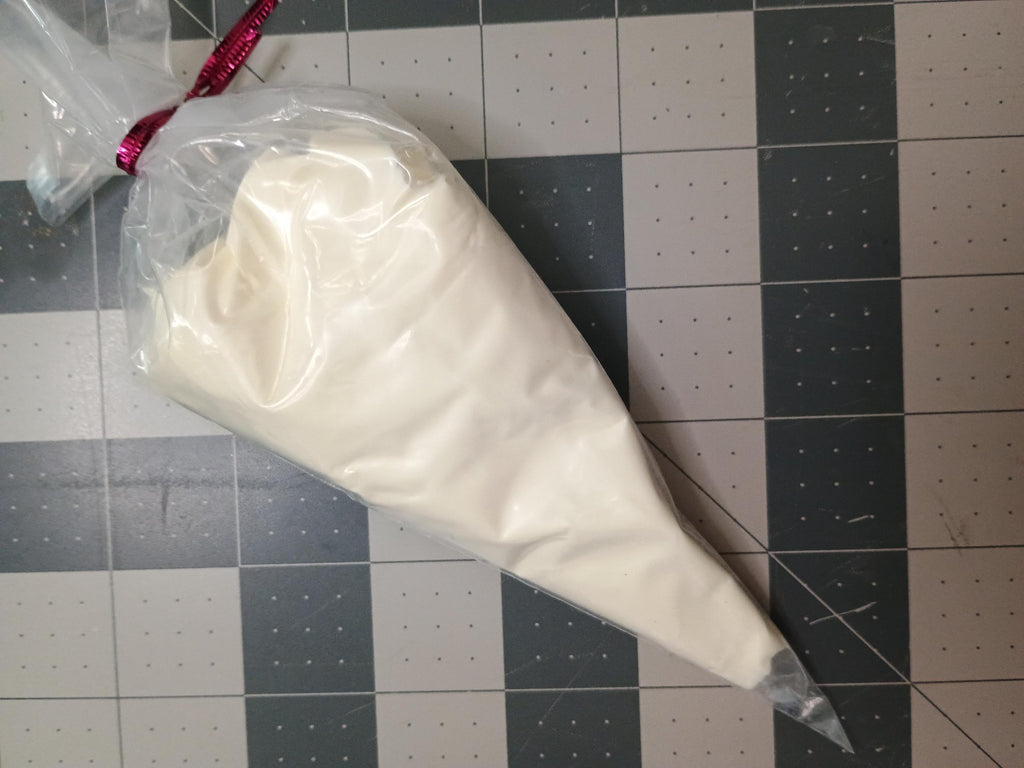 100grams cream clay for crafting / fake fudge frosting / fake bake drip