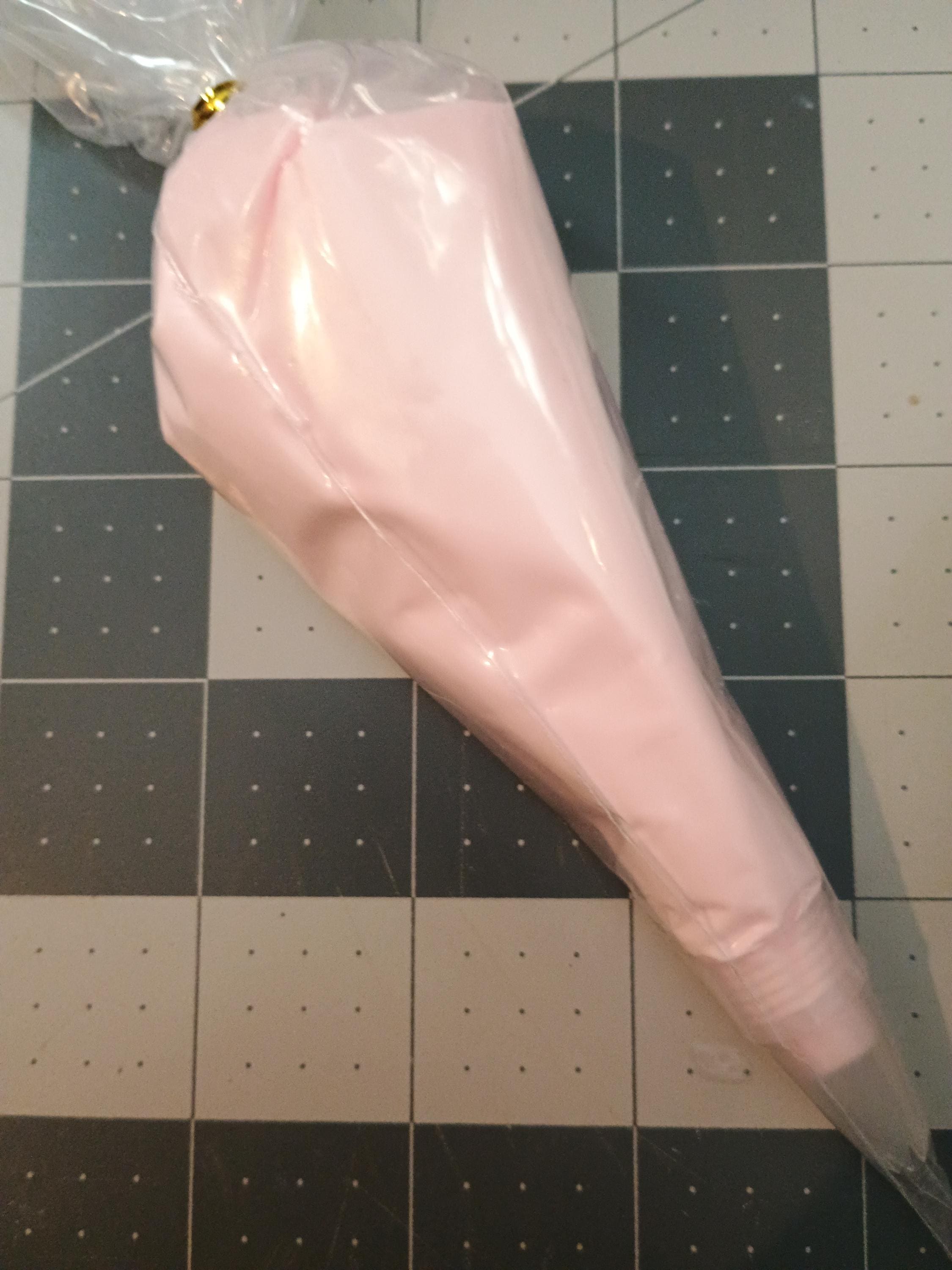 100grams cream clay for crafting / fake fudge frosting / fake bake drip