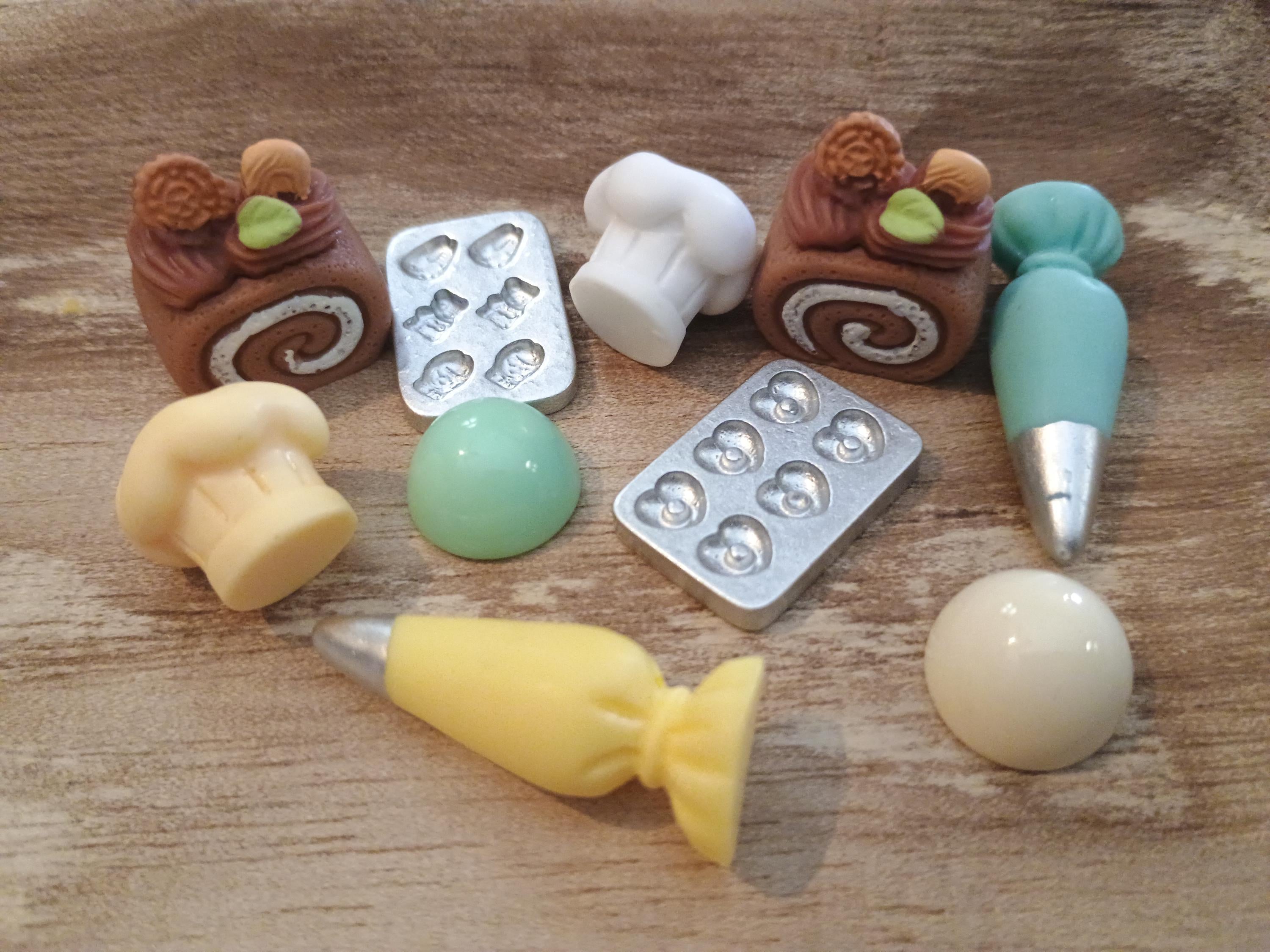 10pcs cabachons/ bakers mix