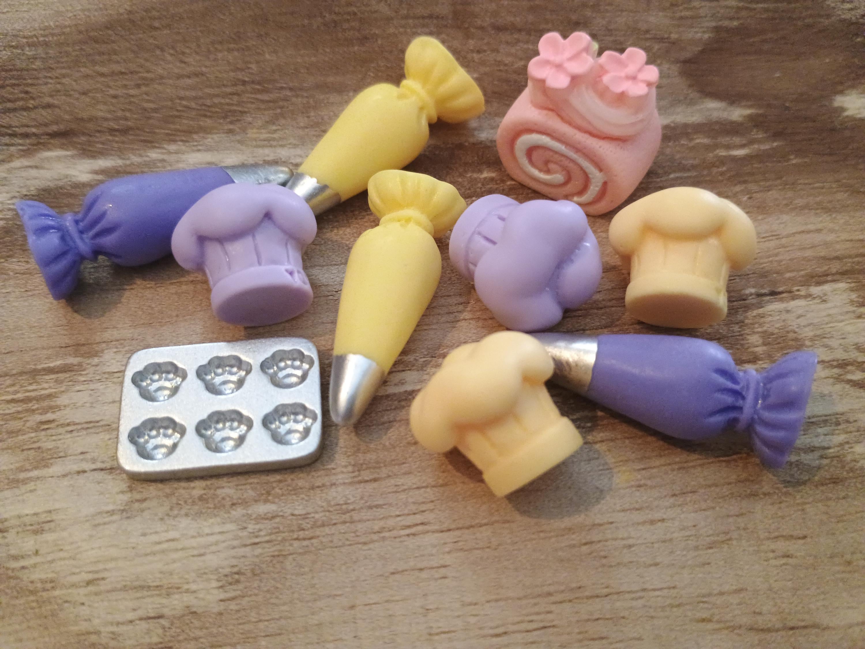 10pcs cabachons/ bakers mix